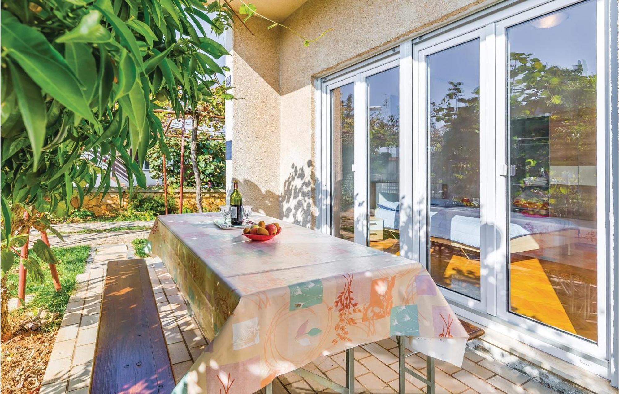 Lovely Apartment In Fazana With Kitchen المظهر الخارجي الصورة