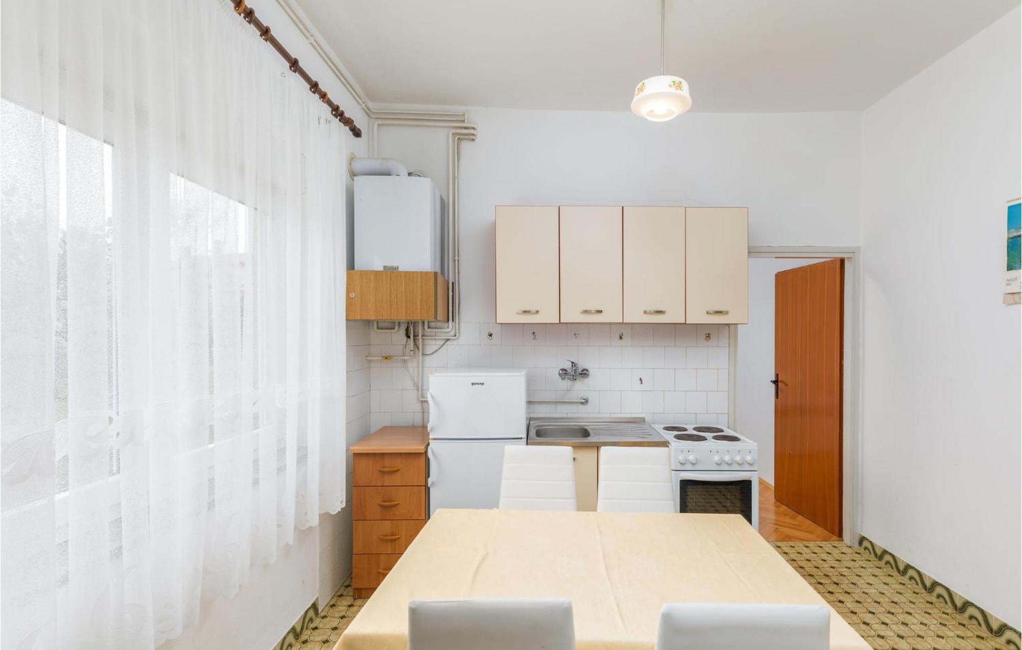 Lovely Apartment In Fazana With Kitchen المظهر الخارجي الصورة